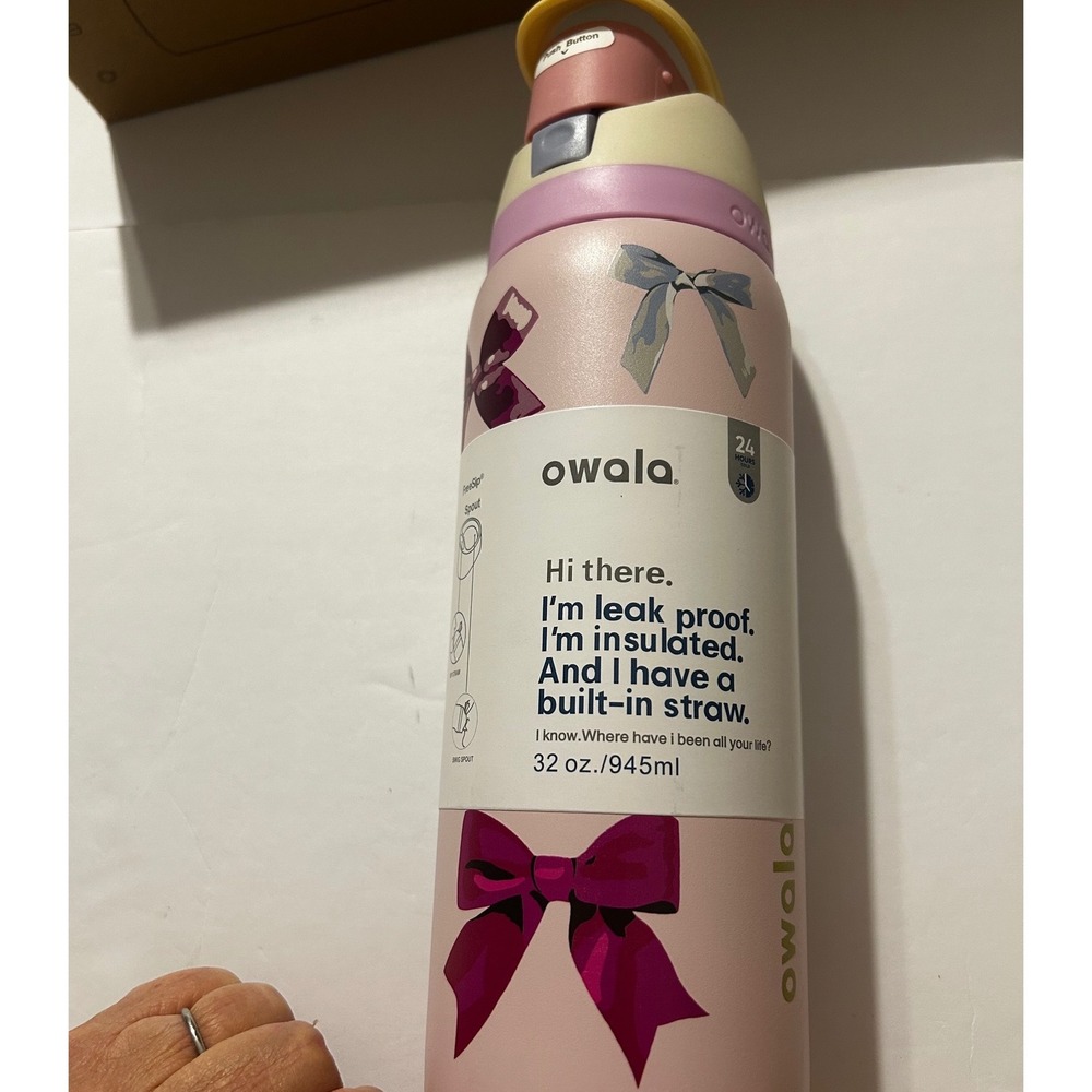 Owala FreeSip 32oz Dancing Queen Bow Print Insulated Stainless Steel Bottle